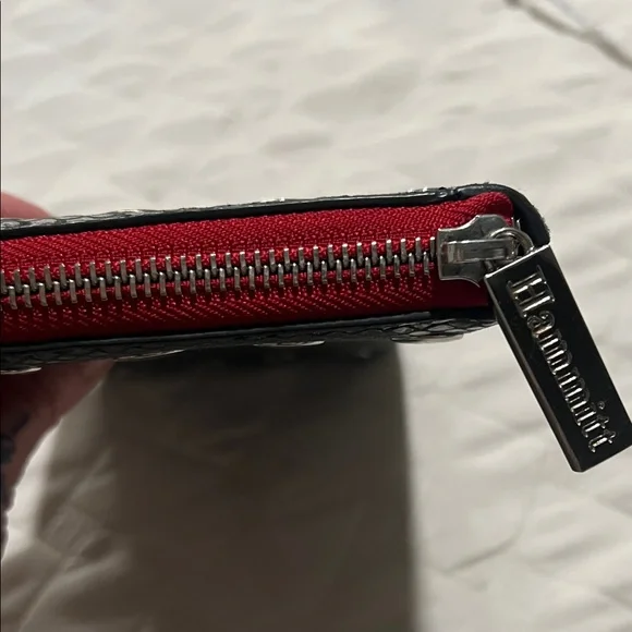 Hammitt Black and Silver Textured Wallet - Picture 3 of 9